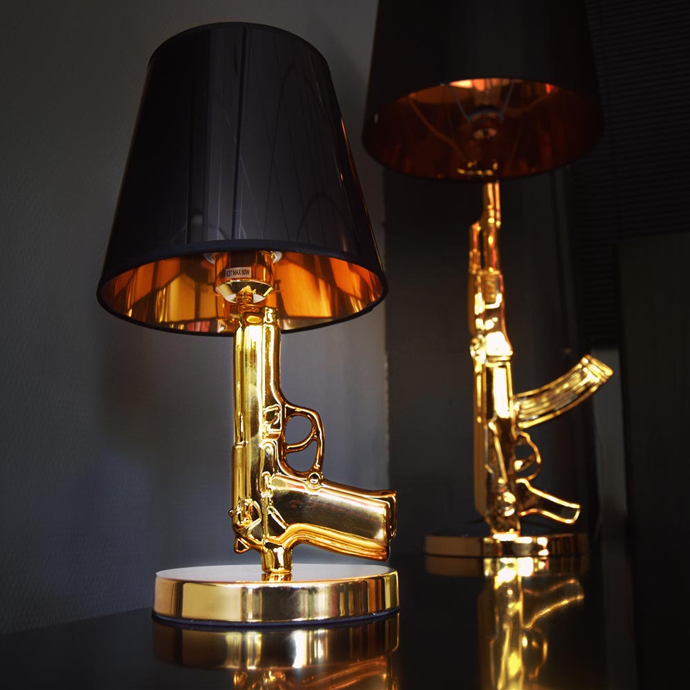 Golden Gun Lamp Replica - Pistool