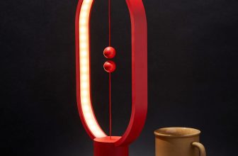 Heng Balance Lamp Oval - Magnetische lamp - Rood - Groot - 32.4 x 27.9 x 9.7 cm